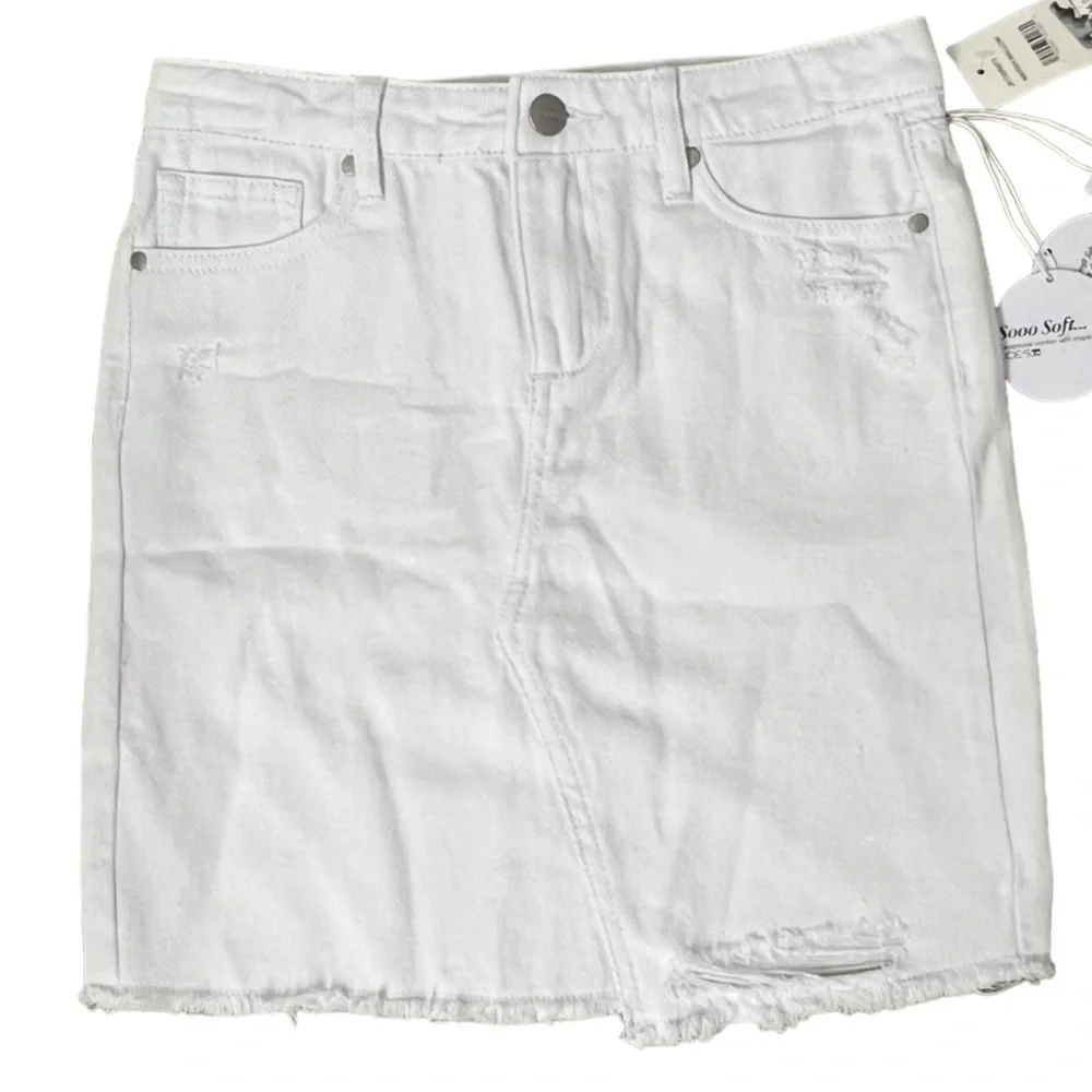Joe's Marshmallow The Kalee Mid Rise Mini Skirt - Size 16